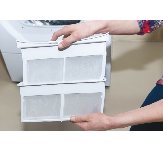 Сушильная машина Candy тепловой насос, 7кг, A++, 46,5см, дисплей, Wi-Fi + Bluetooth, люк серый, белый