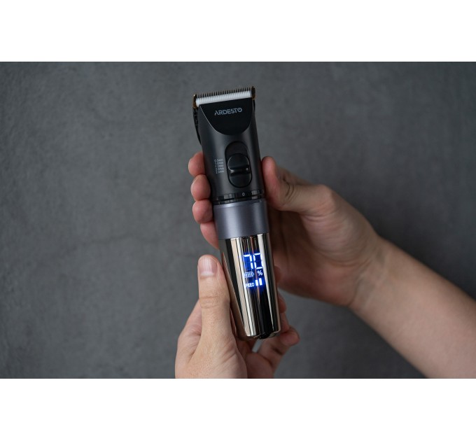 Машинка для стрижки ARDESTO HC-Y40-DBS, мережа+акум., насадок-4, титан. напил + кераміка, чорний