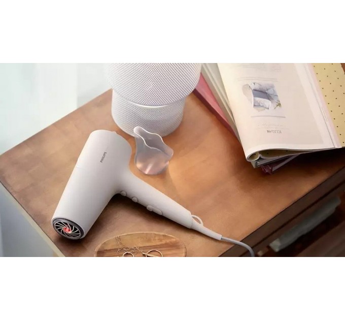 Фен Philips 5000 Series, 2100Вт, 3 режими, іонізація, хол. обдув, білий