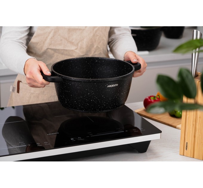 Плитка настольная ARDESTO индукционная, конф. - 2 на 1.3кВт и 1.8кВт горизонт., управл. - сенсорное, таймер, boost, черный