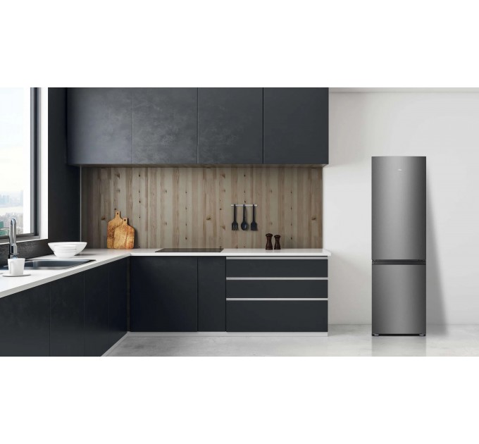 Холодильник TCL с нижн. мороз., 182.3x54.5x54.5, холод.отд.-187л, мороз.отд.-73л, 2дв., А++, ST, нерж