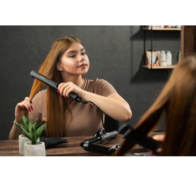 Выпрямитель ARDESTO HS-615D, 50Вт, 110-230C, дисплей, керамика, черный