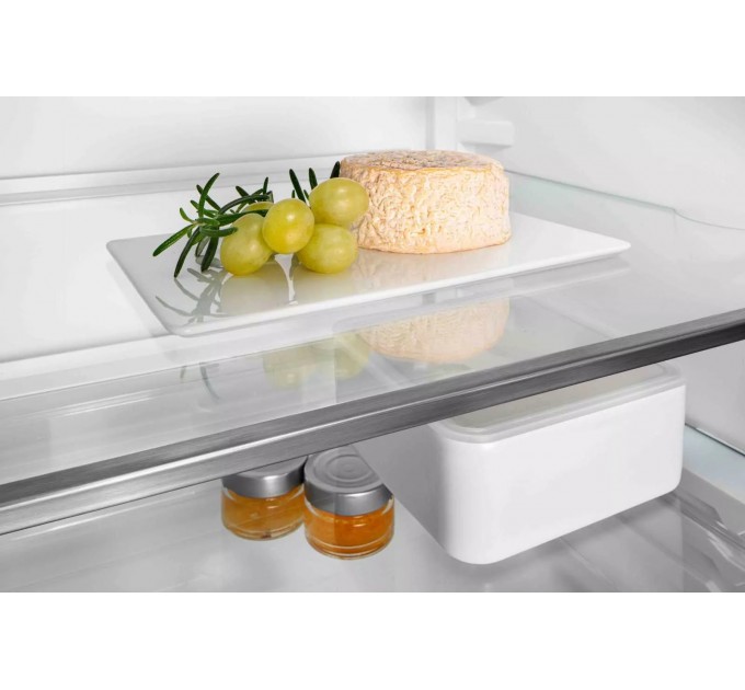 Холодильник Liebherr з нижн. мороз., 201x60x68, холод.від.-255 л, мороз.від.-94л, 2 дв., A++, NF, білий