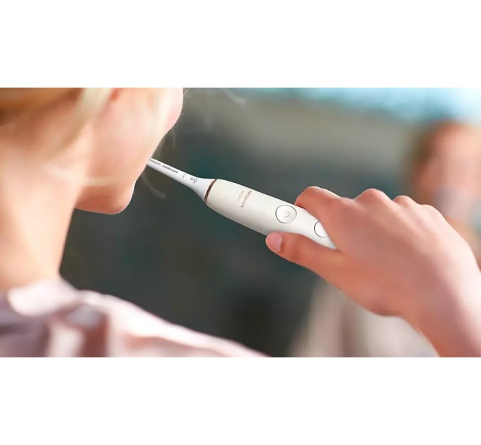 Щетка зубная электр. Philips Sonicare DiamondClean 9000 Series набор, 62т. колеб/мин, насадок-1, 2шт в наб., 1 зарядн.стакан+зарядка, черный, белый