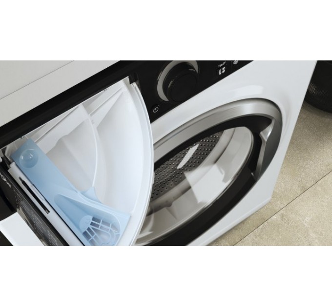 Пральна машина Whirlpool фронтальна, 6кг, 1200, A+++, 43см, дисплей, інвертор, люк чорний, білий