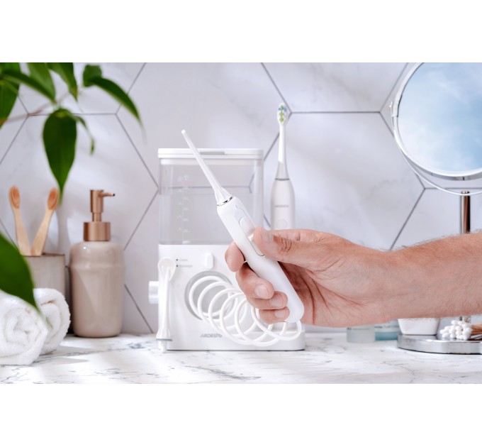 Ирригатор ARDESTO стационарный+электрическая зубная щётка, чаша 600 мл, от сети , 3 насадки, белый