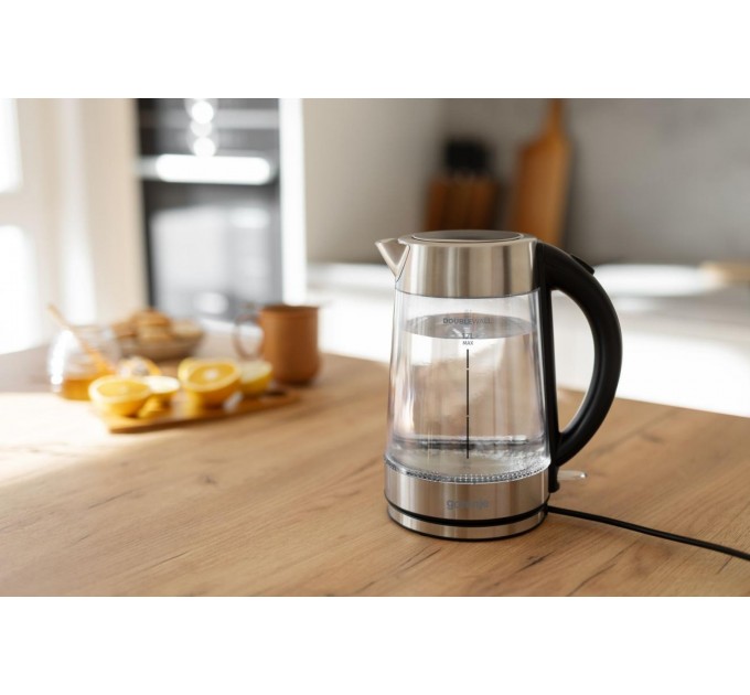 Электрочайник Gorenje 1.7л, 2,200 Вт, strix контроль, стекло, нерж