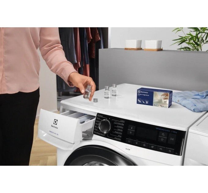 Стирально-сушильная машина Electrolux фронтальная, 10(6)кг, 1600, C, 63см, дисплей, пар, инвертор, heat pump, белый