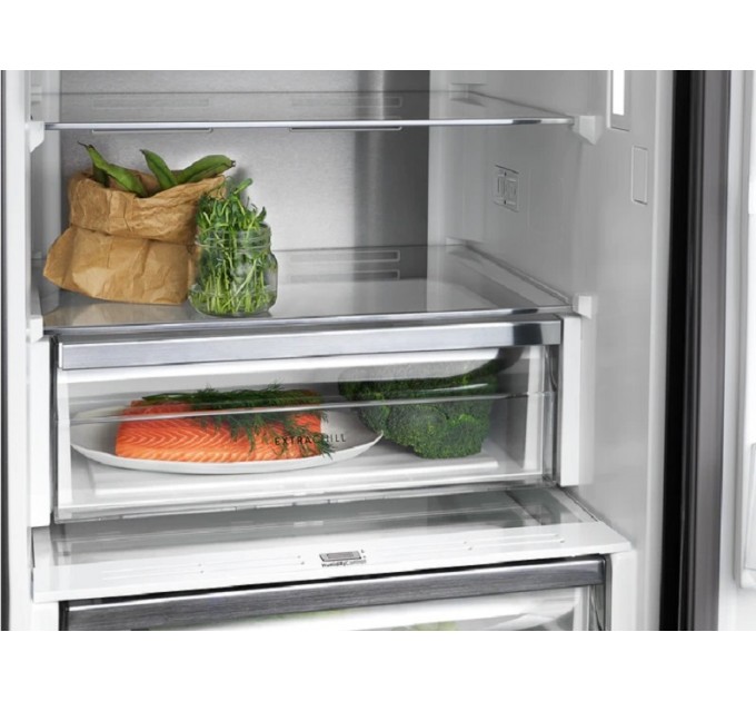 Холодильник Electrolux з нижн. мороз., 201x60х66, холод.відд.-244л, мороз.відд.-94л, 2дв., А++, NF, інв., диспл внутр., зона св-ті, чорний (скло)