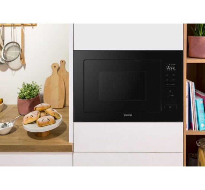 Микроволновая печь Gorenje встраиваемая, 25л, электр. управл., 900Вт, гриль, дисплей, черный