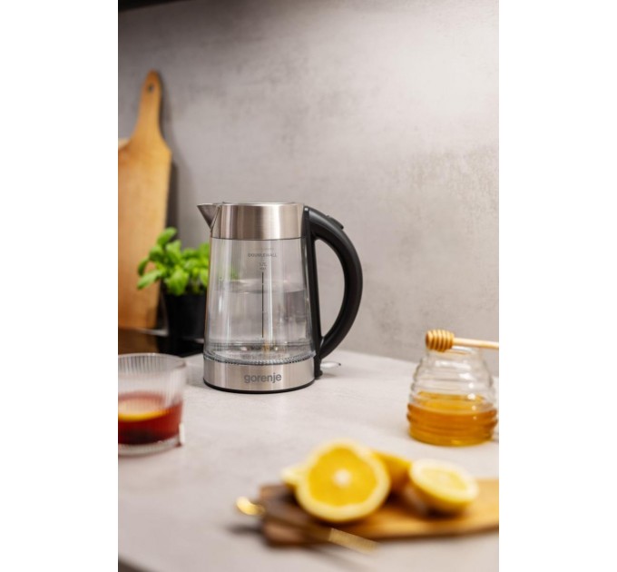 Электрочайник Gorenje 1.7л, 2,200 Вт, strix контроль, стекло, нерж