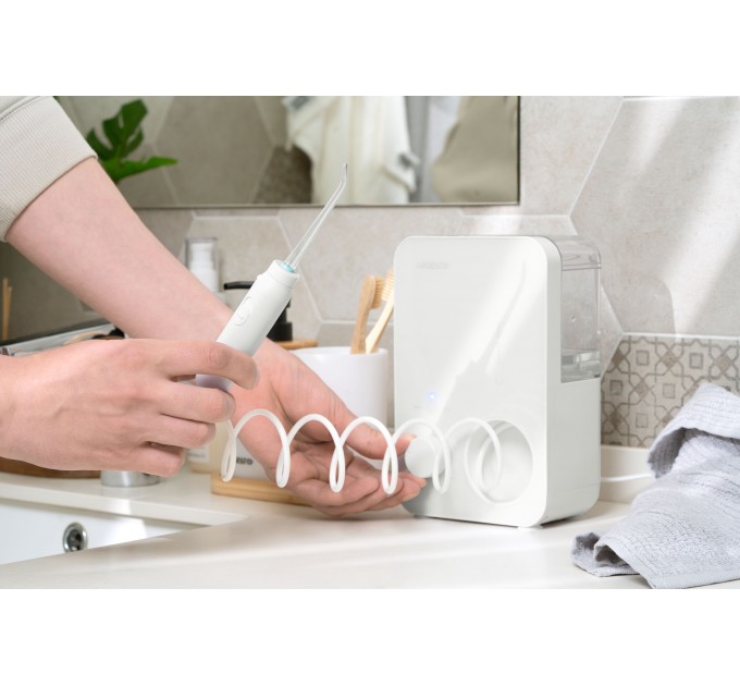 Ирригатор ARDESTO стационарный, чаша 600 мл, от сети , 7 насадок, белый