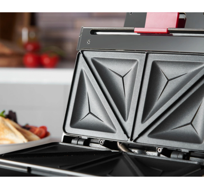 Сендвічмейкер Russell Hobbs, 750Вт, 1 пластина-сендвіч, корпус-пластик, чорний