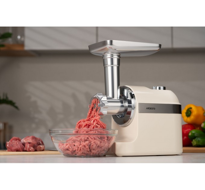 Мясорубка ARDESTO, 1800Вт, 2кг/мин, 3 решетки, насадка для колбас, кеббе,пластик, бежево-серебристый