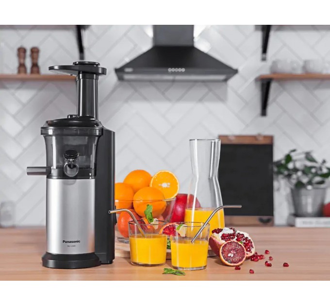 Соковыжималка Panasonic Viva Collection шнековая 150Вт, чаша-0.4л, пластик/металл, черный