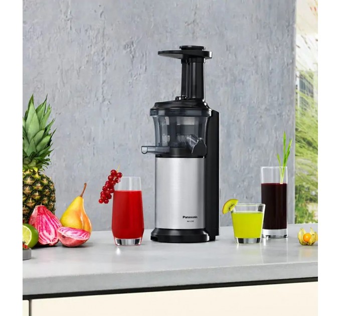 Соковыжималка Panasonic Viva Collection шнековая 150Вт, чаша-0.4л, пластик/металл, черный