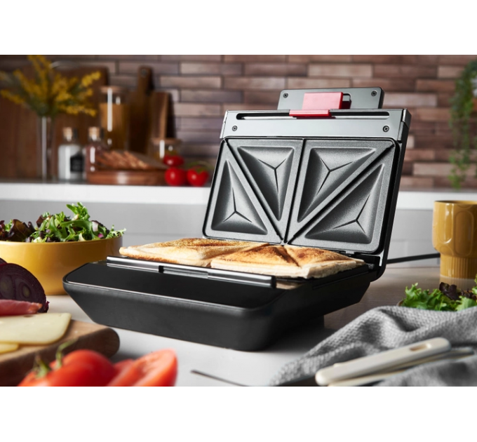 Сендвічмейкер Russell Hobbs, 750Вт, 1 пластина-сендвіч, корпус-пластик, чорний