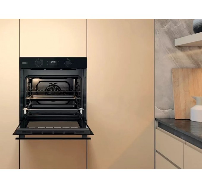 Духовой шкаф Whirlpool электрический, 71л, A+, дисплей, конвекция, телескопические направляющие, пар, черный