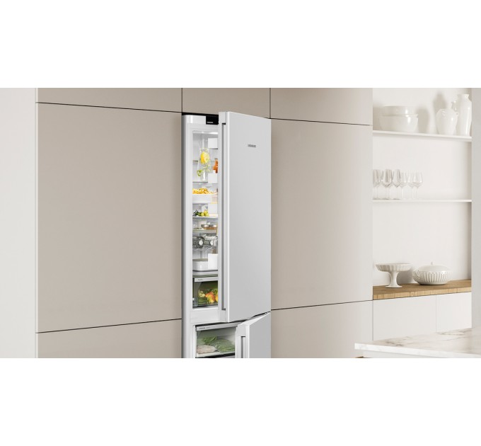 Холодильник Liebherr с нижн. мороз., 201.5x59.7х67.5, холод.отд.-266л, мороз.отд.-94л, 2дв., А++, NF, диспл внутр., белый
