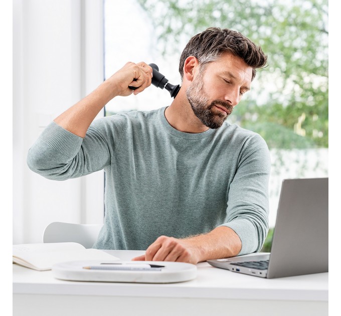 Массажер Beurer для тела, литий-ионный аккум., 3 насадки, 3 режима,черный