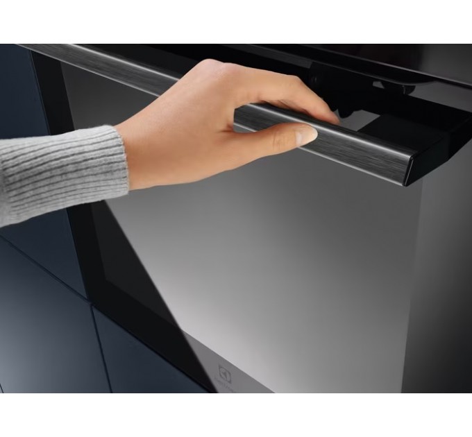 Духовой шкаф Electrolux электрический, 71л, A++, пар, дисплей, конвекция, пиролиз, телескопические направляющие, черный