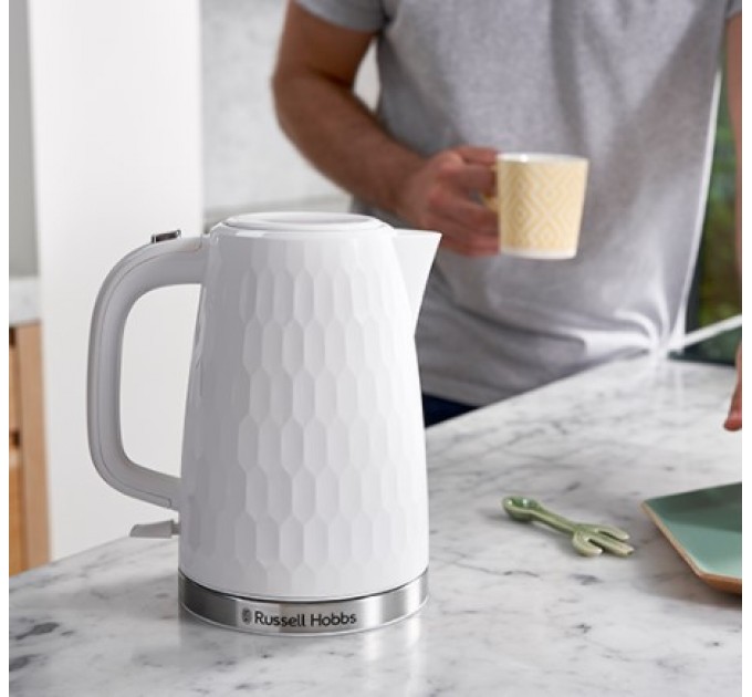 Электрочайник Russell Hobbs Honeycomb 1.7л, пластик, белый