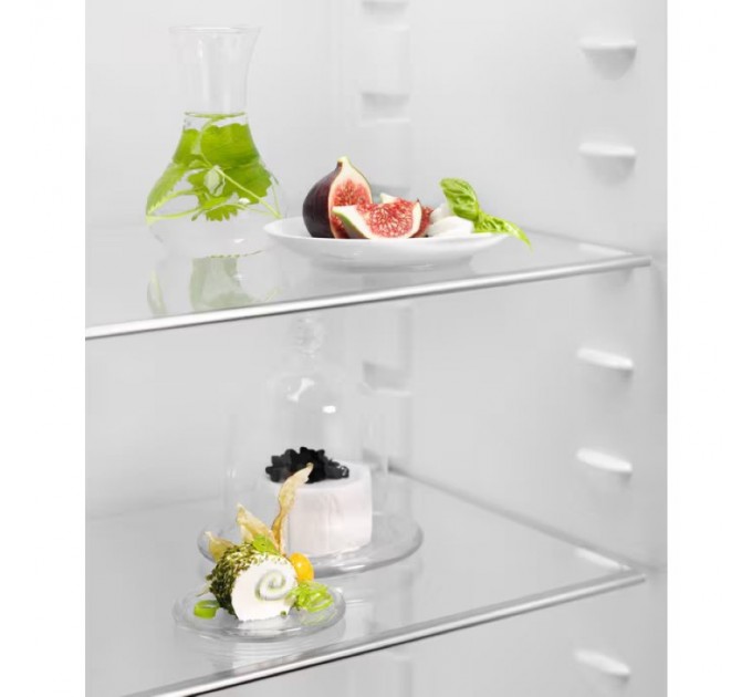 Холодильная камера Electrolux встраиваемая, 122x55х55, 207л, E, ST, белый