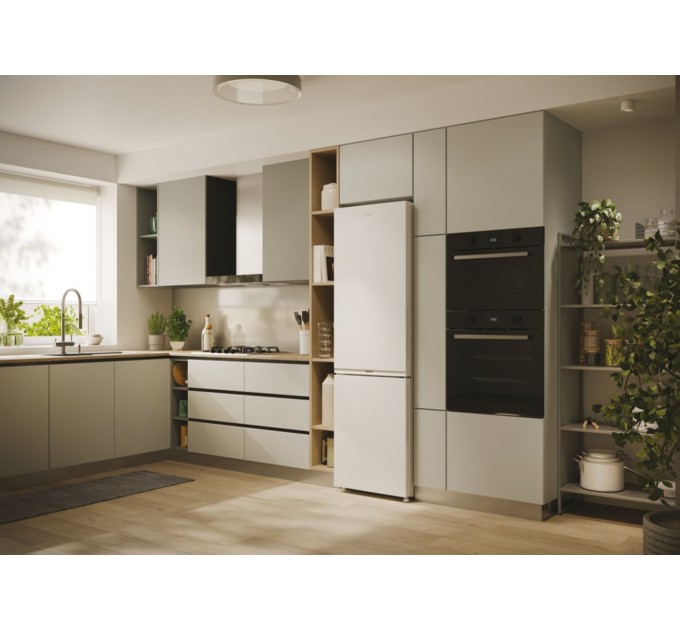 Холодильник Candy с нижн. мороз., 182.5x54.5х60, холод.отд.-197л, мороз.отд.-82л, 2дв., А++, NF, белый