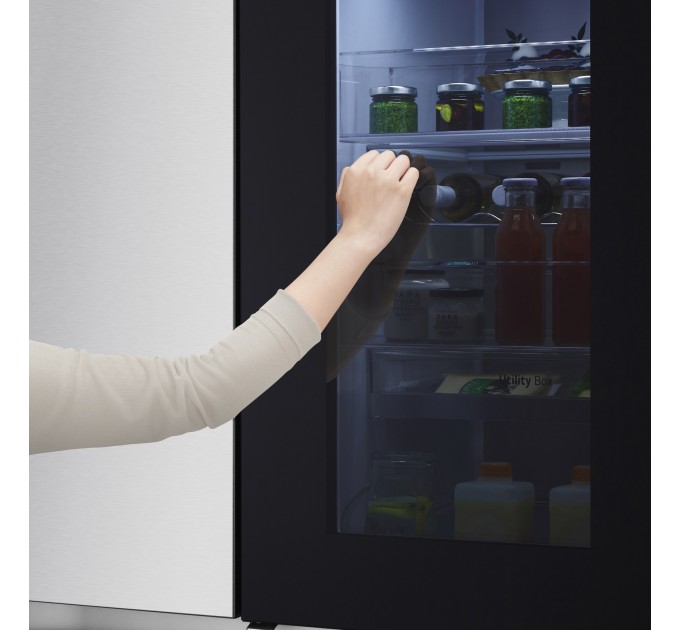 Холодильник LG SBS, 179x91х74, холод.відд.-416л, мороз.відд.-239л, 2дв., F, NF, інв., диспл внутр., зона св-ті, Door in door, нерж