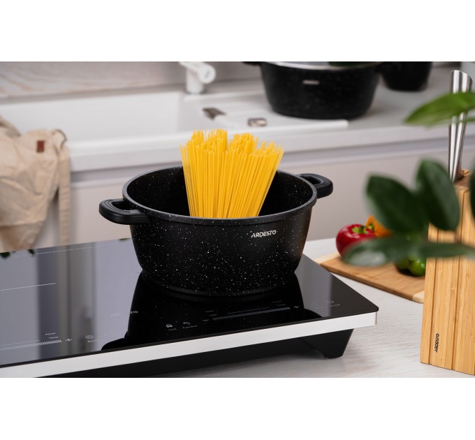 Плитка настольная ARDESTO индукционная, конф. - 2 на 1.3кВт и 1.8кВт горизонт., управл. - сенсорное, таймер, boost, черный