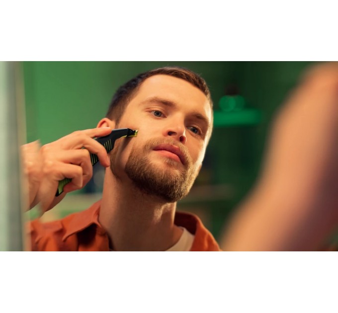 Бритва електр. Philips OneBlade Pro, Li-Ion, сух.+волог., індикатор заряду, чорний