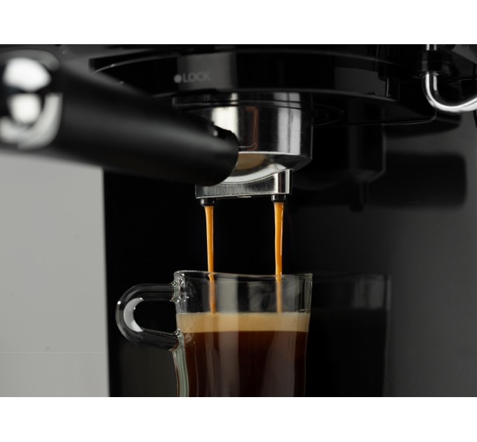 Кофеварка Gorenje рожковая 1.5л, молотый, ручной капучинатор, нерж