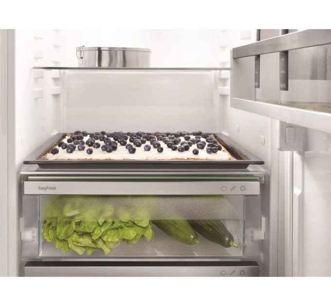 Холодильник Liebherr встраиваемый с нижн. мороз., 177x55.9х54.6, холод.отд.-182л, мороз.отд.-80л, 2дв., Е, ST, диспл внутр., белый