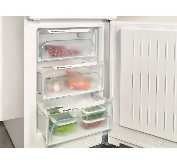 Холодильник Liebherr з нижн. мороз., 201x66.5x70, холод.від.-275 л, мороз.від.-106л, 2 дв., A++, NF, сірий