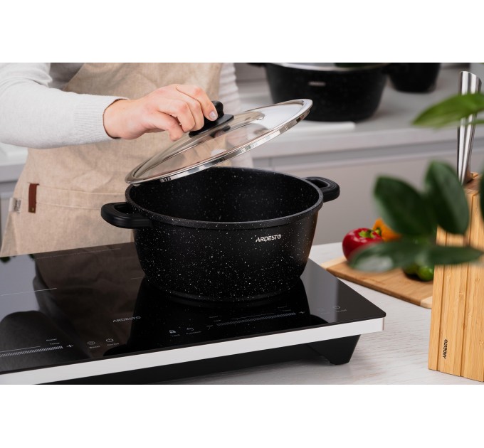 Плитка настольная ARDESTO индукционная, конф. - 2 на 1.3кВт и 1.8кВт горизонт., управл. - сенсорное, таймер, boost, черный