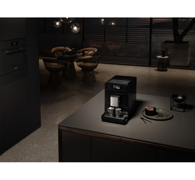 Кавомашина Miele CM 5310 1.3л, зерно + мелена, автомат.капучинатор, авторецептів - 12, чорний