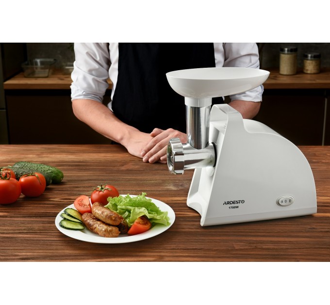 М'ясорубка ARDESTO, 1700Вт, 1.6кг/хв, 2 решітки, насадка для ковбас, кеббе, пластик, білий