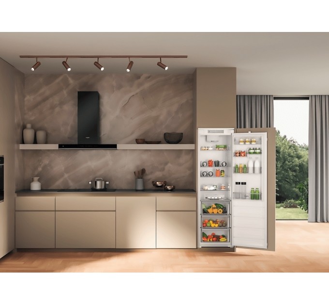 Холодильна камера Whirlpool вбудована, 177x54х54, 314л, А++, ST, інв., білий