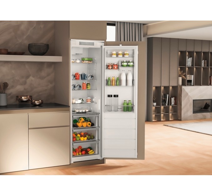 Холодильна камера Whirlpool вбудована, 177x54х54, 314л, А++, ST, інв., білий