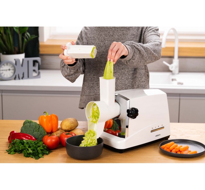 М'ясорубка ARDESTO, 1750Вт, 2кг/хв, 3 решітки, насадка для ковбас, кеббе, 4 терки, пластик, біло-сріблястий