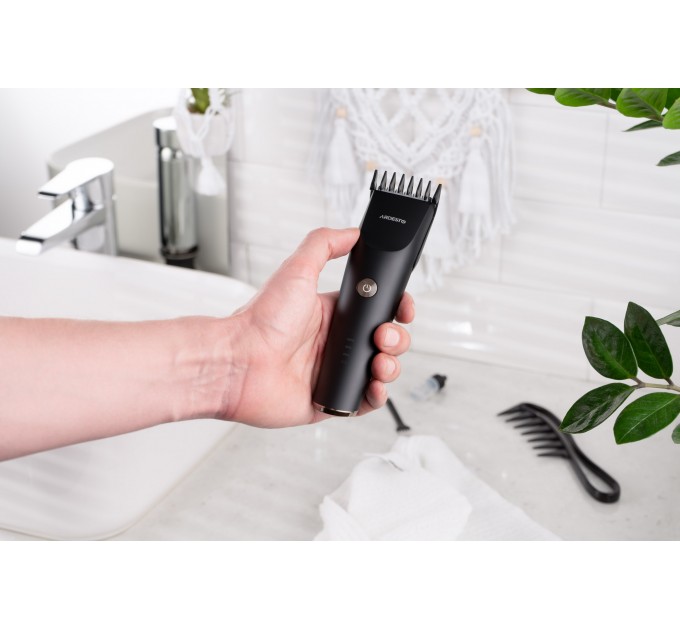 Машинка для стрижки ARDESTO HC-Y22-B, мережа+акум., насадок-1, сталь+кераміка, чорний