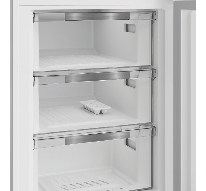 Холодильник Indesit с нижн. мороз., 202.5x60х67, холод.отд.-266л, мороз.отд.-120л, 2дв., А++, ST, серебристый