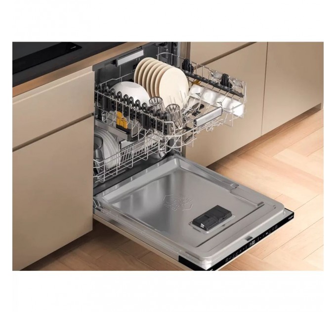 Посудомоечная машина Whirlpool встраиваемая, 15компл., A+++, 60см, дисплей, 3я корзина, белый