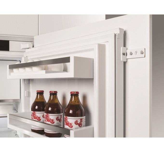 Холодильник Liebherr вбудований з нижн. мороз., 177x54.1х54.5, холод.відд.-182л, мороз.відд.-69л, 2дв., A++, NF, диспл внутр., білий