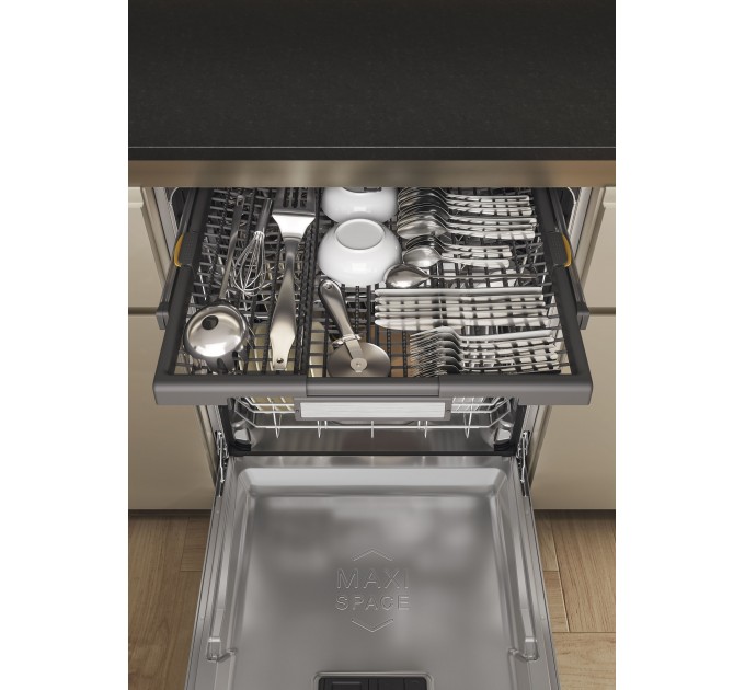 Посудомоечная машина Whirlpool встраиваемая, 15компл., A+++, 60см, дисплей, 3я корзина, белый