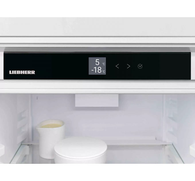 Холодильник Liebherr с нижн. мороз., 201.5x59.7х67.5, холод.отд.-266л, мороз.отд.-94л, 2дв., А+++, NF, диспл внутр., черный