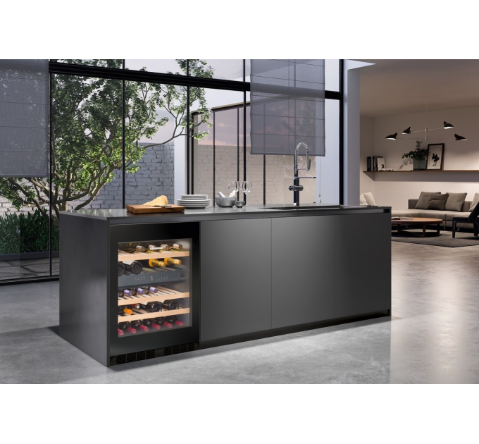 Холодильник Liebherr встраиваемый для вина, 82x60х57.5, полок - 5, зон - 2, бут-34, ST, черный