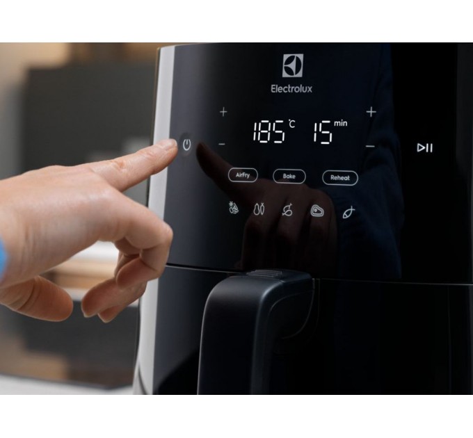 Мультипеч Electrolux 1350Вт, чаша-3.3л, сенсорное управл., 5 авто. программ, пластик, чорний
