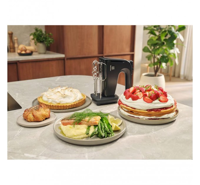 Миксер Electrolux ручной 500Вт, насадки-4, турборежим, серый темный