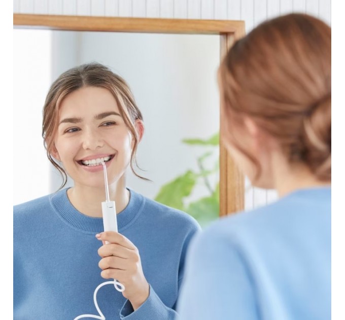 Ирригатор Panasonic стационарный, чаша 600 мл, от сети , 4 насадки, белый